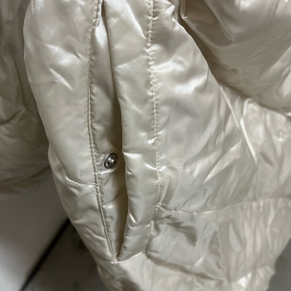 Brand New! Women’s cream puffer jacket- Ava and ViV size 4X - Picture 7 of 10